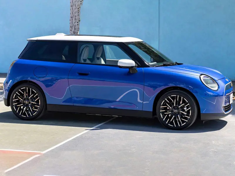 首搭圆形中控屏 全新MINI COOPER EV将在9月2日首发