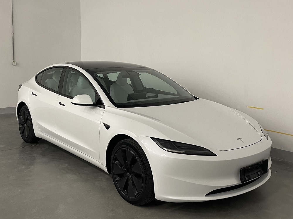 车尾新增“+”标识 新款特斯拉Model 3申报图来了