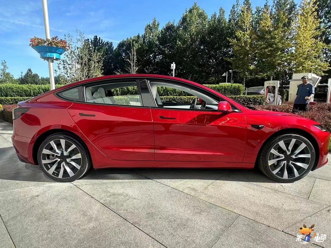 抢先看！特斯拉新款Model 3明日全国门店上线（多图）