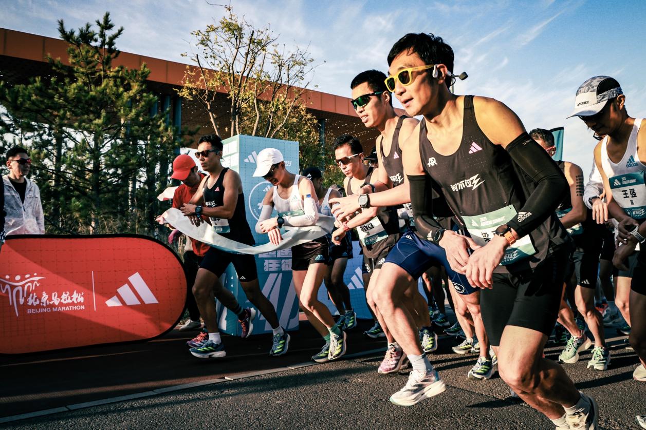 直通香港！adidas Runners“时不过三”限时路跑赛决赛圆满落幕