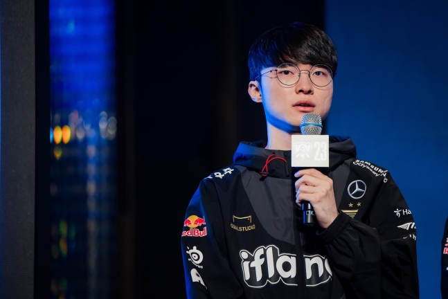 Faker：在韩国举行的S赛一直都很低迷，这次我有了很宝贵的机会