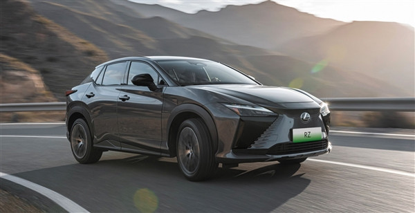 LEXUS雷克萨斯原生纯电中型豪华SUV全新RZ 300e正式上市