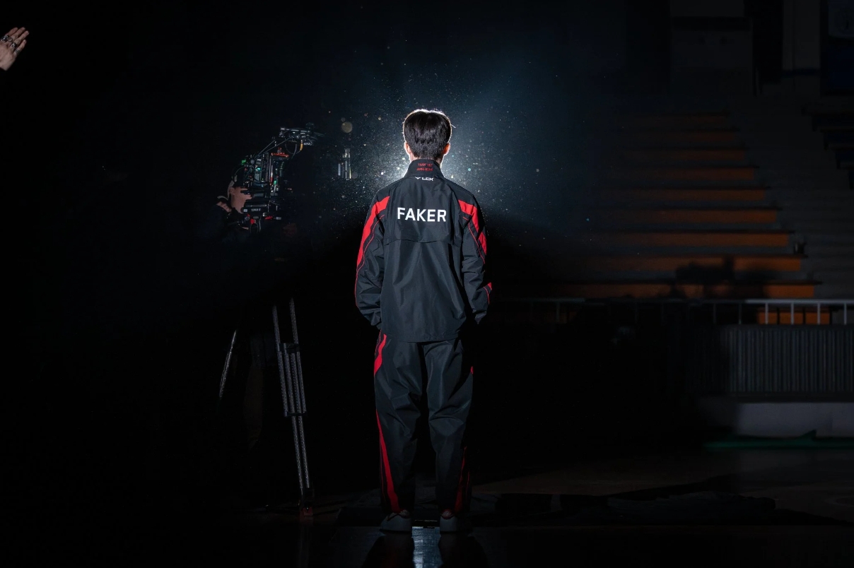 李总都觉得贵！Faker：名人堂阿狸皮肤价格有点贵 外形很漂亮