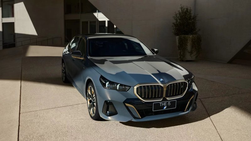 BMW 5系稳居2024上半年中国汽车消费市场保值率前二