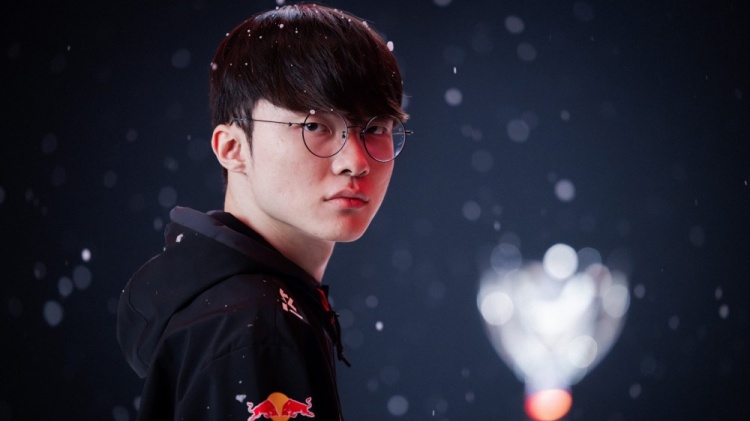 Faker：第6个世界冠军也会为粉丝们而努力，祝贺大家是世界冠军了